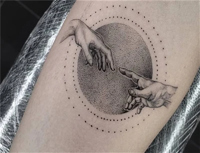 Artis tato hitam dari Peru
